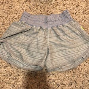 Lululemon tracker shorts size 6 grey & neon green